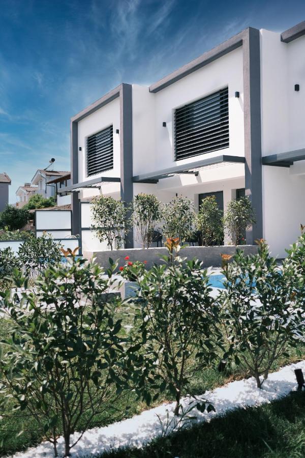 Villa Cobalt Aqua Nea Iraklitsa Exterior foto